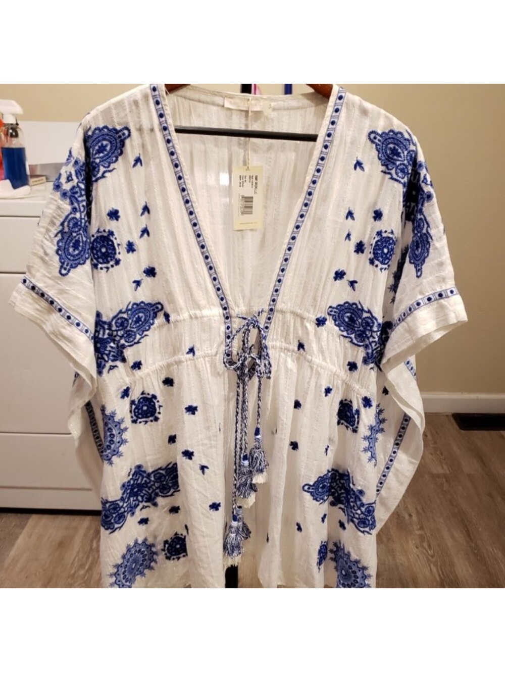 Ramy Brook White with blue embroidery Tunic . - Picture 2 of 8